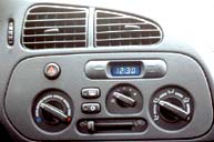 Mitsubishi Lancer - Панель управления отоплением и вентиляцией современна и удобна