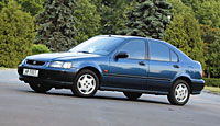 Honda Civic - Пятидверный хэтчбек (1995—2000) выпускался только в Великобритании на модернизированной платформе седана пятого поколения