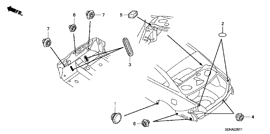 B  3611 GROMMET (RR.)
